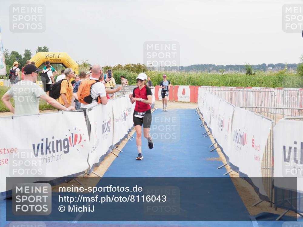22.06.2025 - Viking Triathlon MichiJ http://msf.ph/oto/8116043 22.06.2025 16:49:55 Ziel 477, 499 meine-sportfotos.de
