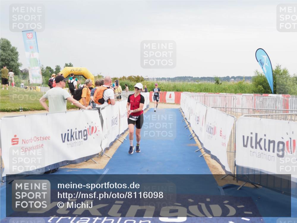 22.06.2025 - Viking Triathlon MichiJ http://msf.ph/oto/8116098 22.06.2025 16:49:55 Ziel 477, 499 meine-sportfotos.de