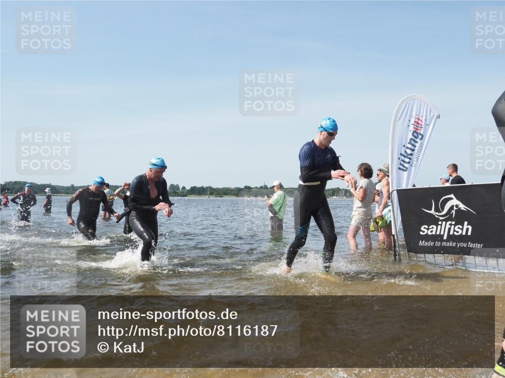 22.06.2025 - Viking Triathlon KatJ http://msf.ph/oto/8116187 22.06.2025 10:43:18 Schwimmen 31, 109, 110, 115, 167, 257, 328, 358, 483, 489 meine-sportfotos.de