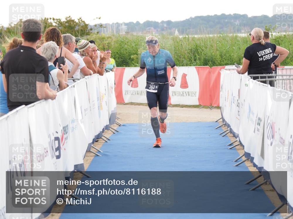 22.06.2025 - Viking Triathlon MichiJ http://msf.ph/oto/8116188 22.06.2025 16:27:19 Ziel 363 meine-sportfotos.de