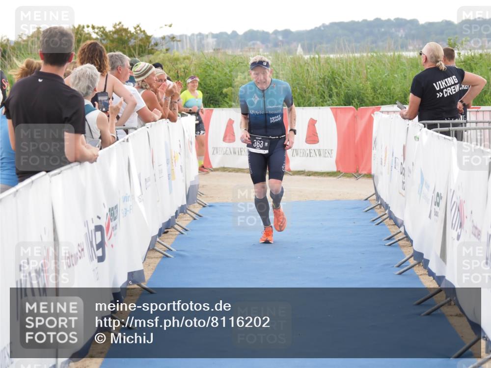 22.06.2025 - Viking Triathlon MichiJ http://msf.ph/oto/8116202 22.06.2025 16:27:19 Ziel 363 meine-sportfotos.de