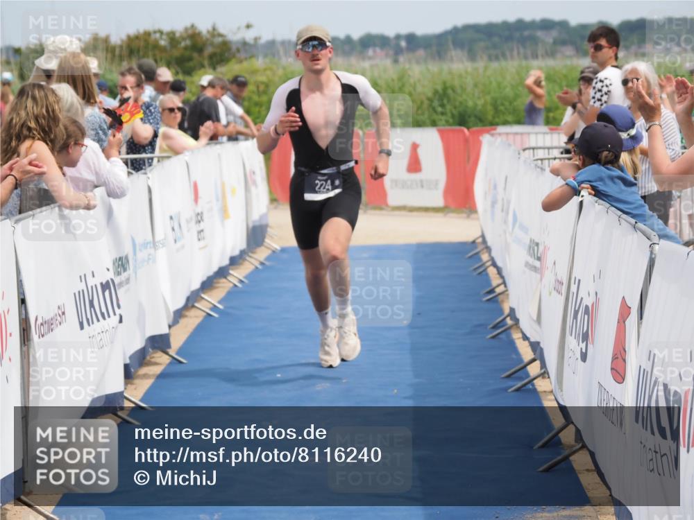 22.06.2025 - Viking Triathlon MichiJ http://msf.ph/oto/8116240 22.06.2025 14:56:05 Ziel 224 meine-sportfotos.de