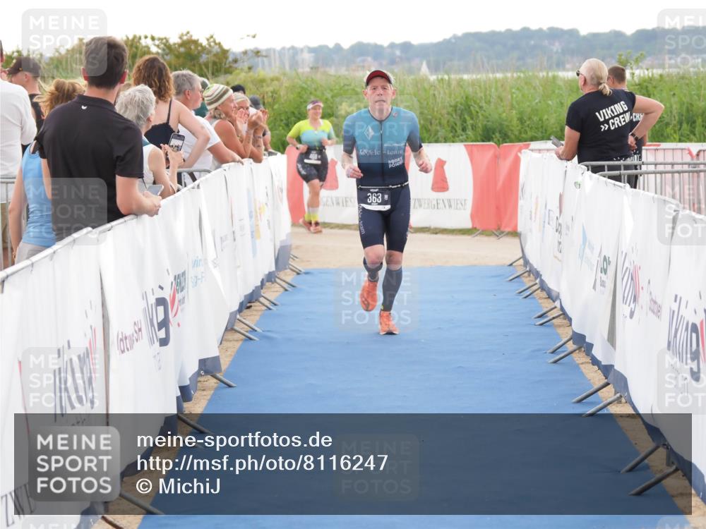22.06.2025 - Viking Triathlon MichiJ http://msf.ph/oto/8116247 22.06.2025 16:27:20 Ziel 363 meine-sportfotos.de