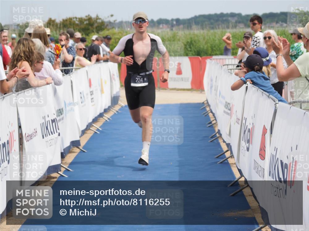 22.06.2025 - Viking Triathlon MichiJ http://msf.ph/oto/8116255 22.06.2025 14:56:06 Ziel 224 meine-sportfotos.de