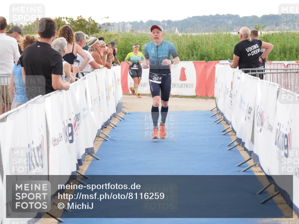 22.06.2025 - Viking Triathlon MichiJ http://msf.ph/oto/8116259 22.06.2025 16:27:20 Ziel 363 meine-sportfotos.de
