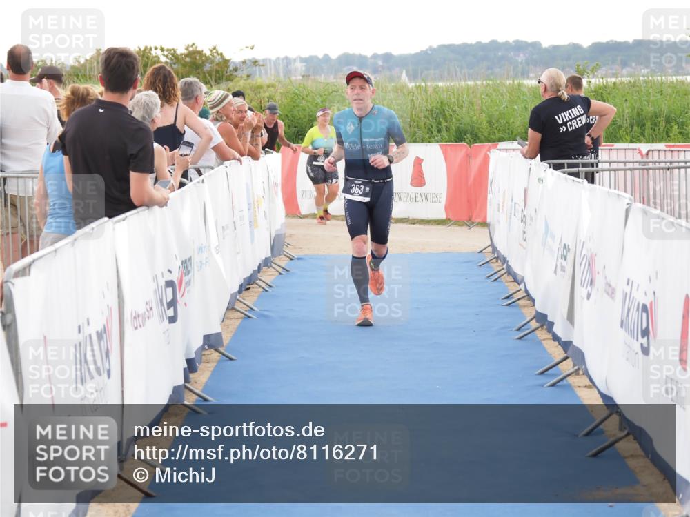 22.06.2025 - Viking Triathlon MichiJ http://msf.ph/oto/8116271 22.06.2025 16:27:20 Ziel 363 meine-sportfotos.de