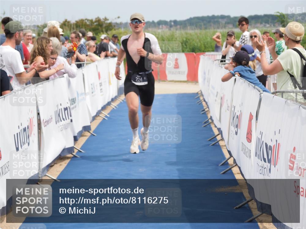 22.06.2025 - Viking Triathlon MichiJ http://msf.ph/oto/8116275 22.06.2025 14:56:06 Ziel 224 meine-sportfotos.de