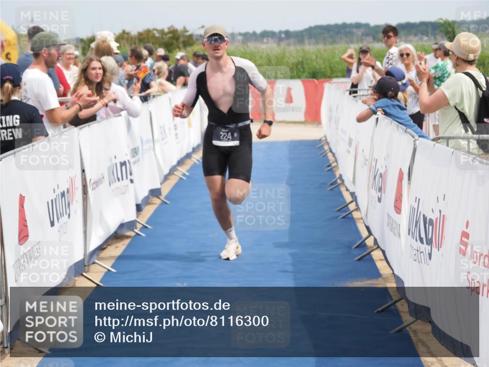 22.06.2025 - Viking Triathlon MichiJ http://msf.ph/oto/8116300 22.06.2025 14:56:06 Ziel 224 meine-sportfotos.de