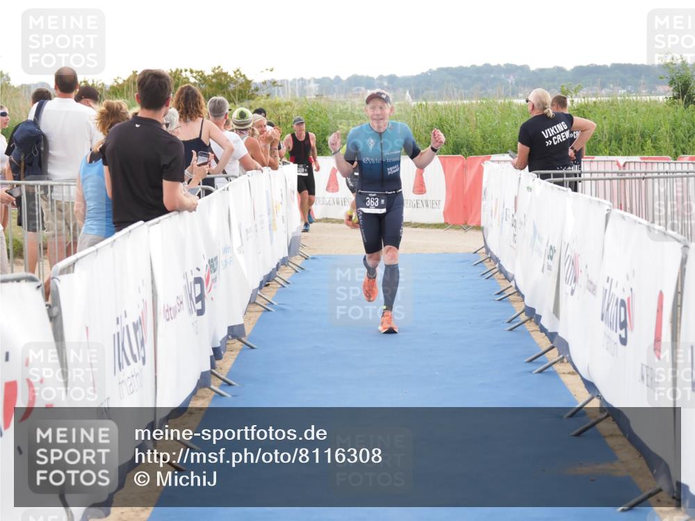 22.06.2025 - Viking Triathlon MichiJ http://msf.ph/oto/8116308 22.06.2025 16:27:20 Ziel 363 meine-sportfotos.de