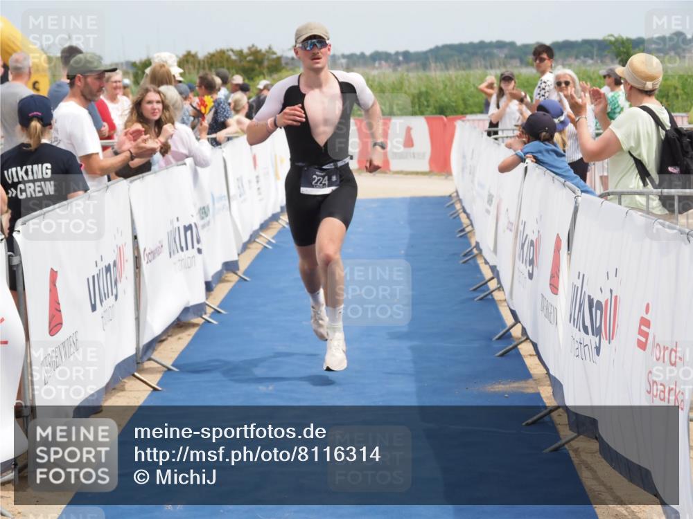 22.06.2025 - Viking Triathlon MichiJ http://msf.ph/oto/8116314 22.06.2025 14:56:06 Ziel 224 meine-sportfotos.de