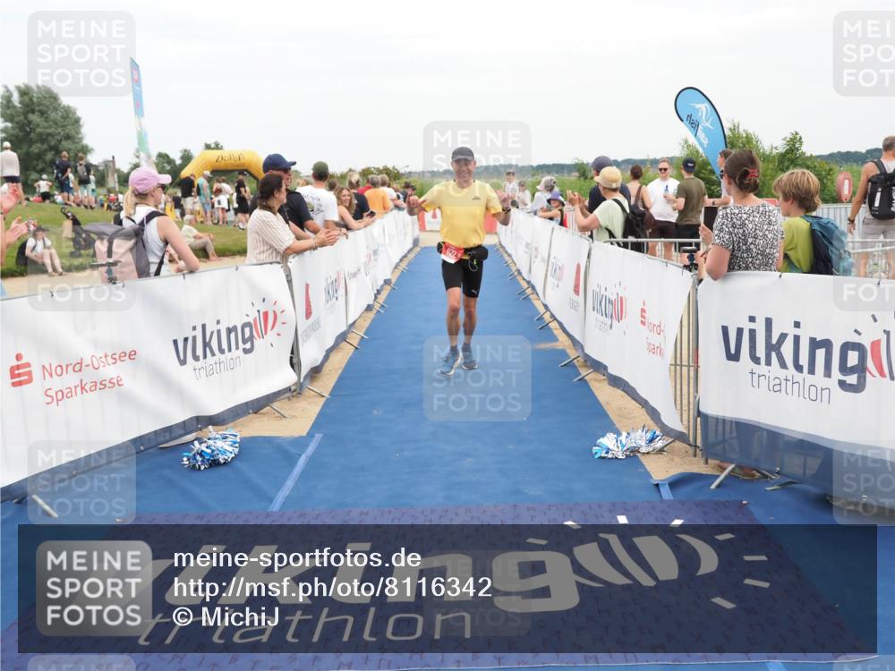 22.06.2025 - Viking Triathlon MichiJ http://msf.ph/oto/8116342 22.06.2025 15:06:37 Ziel  meine-sportfotos.de