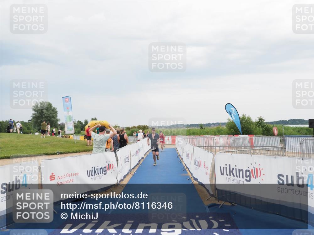22.06.2025 - Viking Triathlon MichiJ http://msf.ph/oto/8116346 22.06.2025 16:50:53 Ziel 213, 353 meine-sportfotos.de