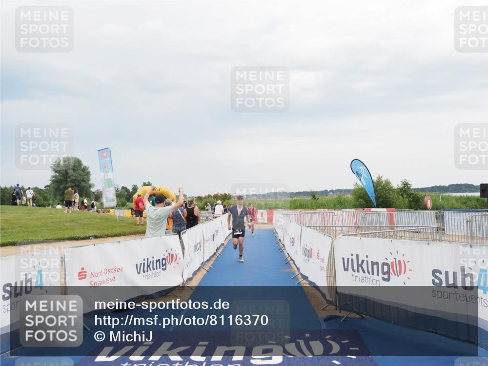 22.06.2025 - Viking Triathlon MichiJ http://msf.ph/oto/8116370 22.06.2025 16:50:53 Ziel 213, 353 meine-sportfotos.de