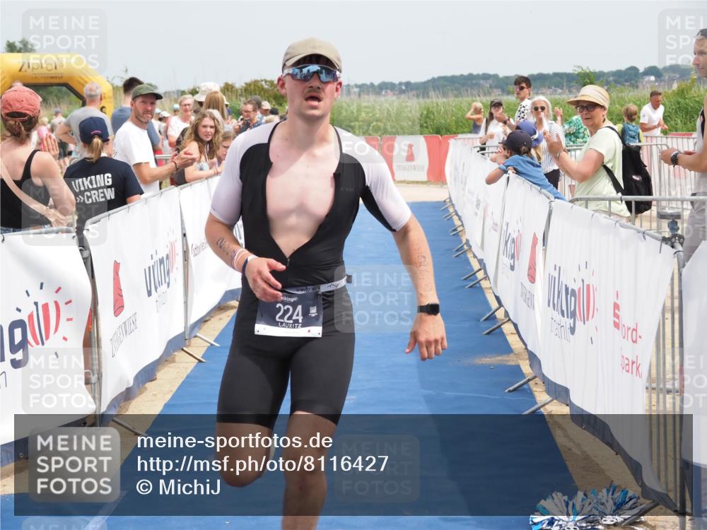 22.06.2025 - Viking Triathlon MichiJ http://msf.ph/oto/8116427 22.06.2025 14:56:07 Ziel 224 meine-sportfotos.de