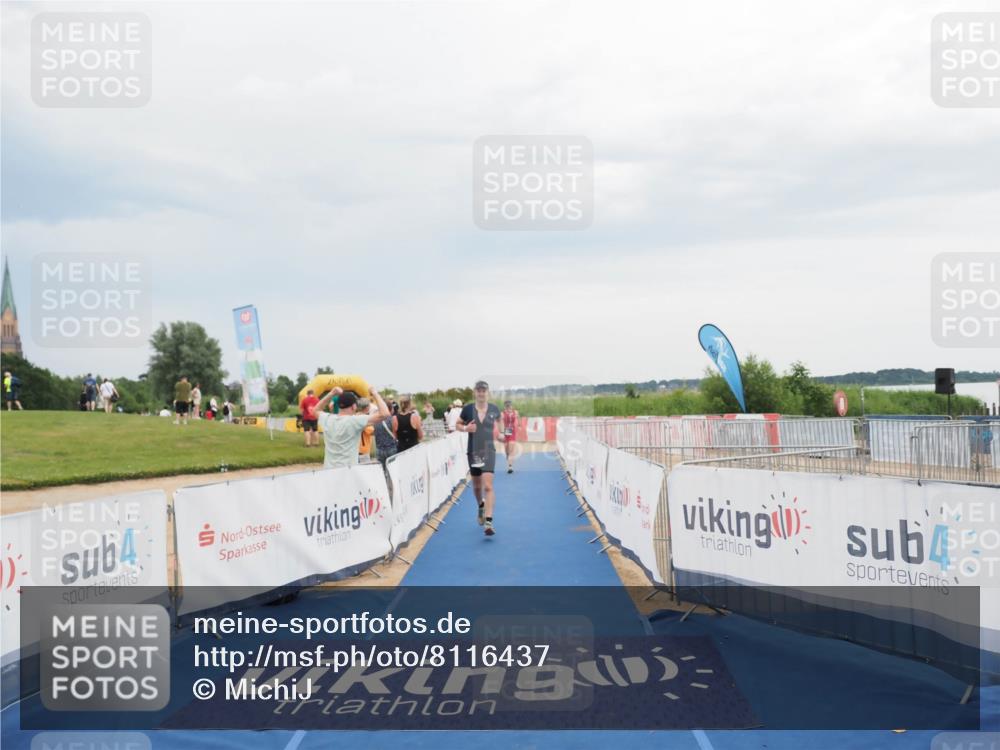 22.06.2025 - Viking Triathlon MichiJ http://msf.ph/oto/8116437 22.06.2025 16:50:54 Ziel 213, 353 meine-sportfotos.de
