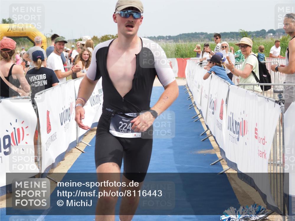 22.06.2025 - Viking Triathlon MichiJ http://msf.ph/oto/8116443 22.06.2025 14:56:07 Ziel 224 meine-sportfotos.de