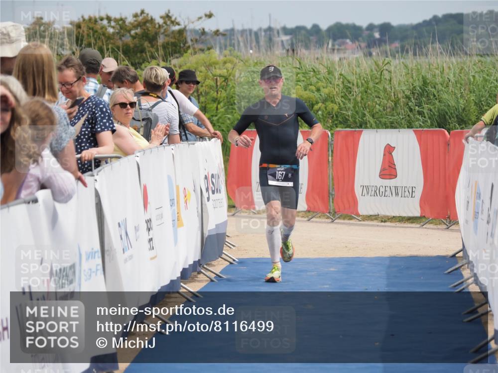 22.06.2025 - Viking Triathlon MichiJ http://msf.ph/oto/8116499 22.06.2025 14:56:13 Ziel 167 meine-sportfotos.de