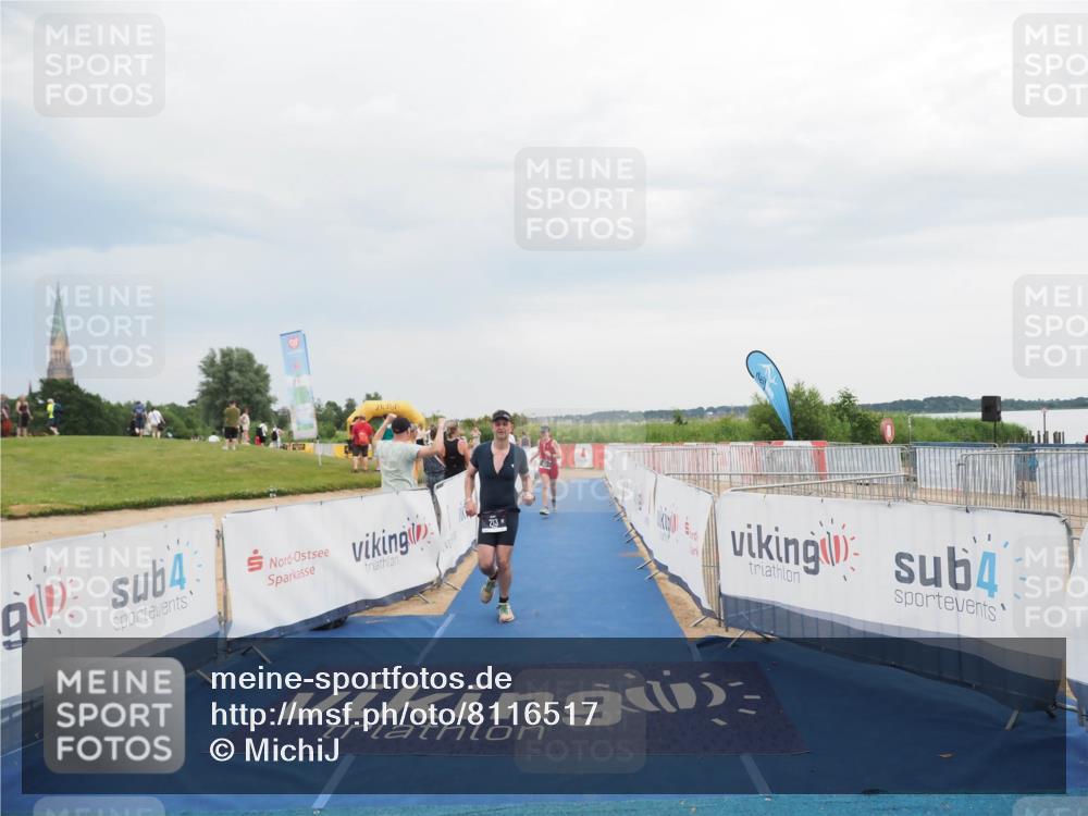 22.06.2025 - Viking Triathlon MichiJ http://msf.ph/oto/8116517 22.06.2025 16:50:55 Ziel 213, 353 meine-sportfotos.de