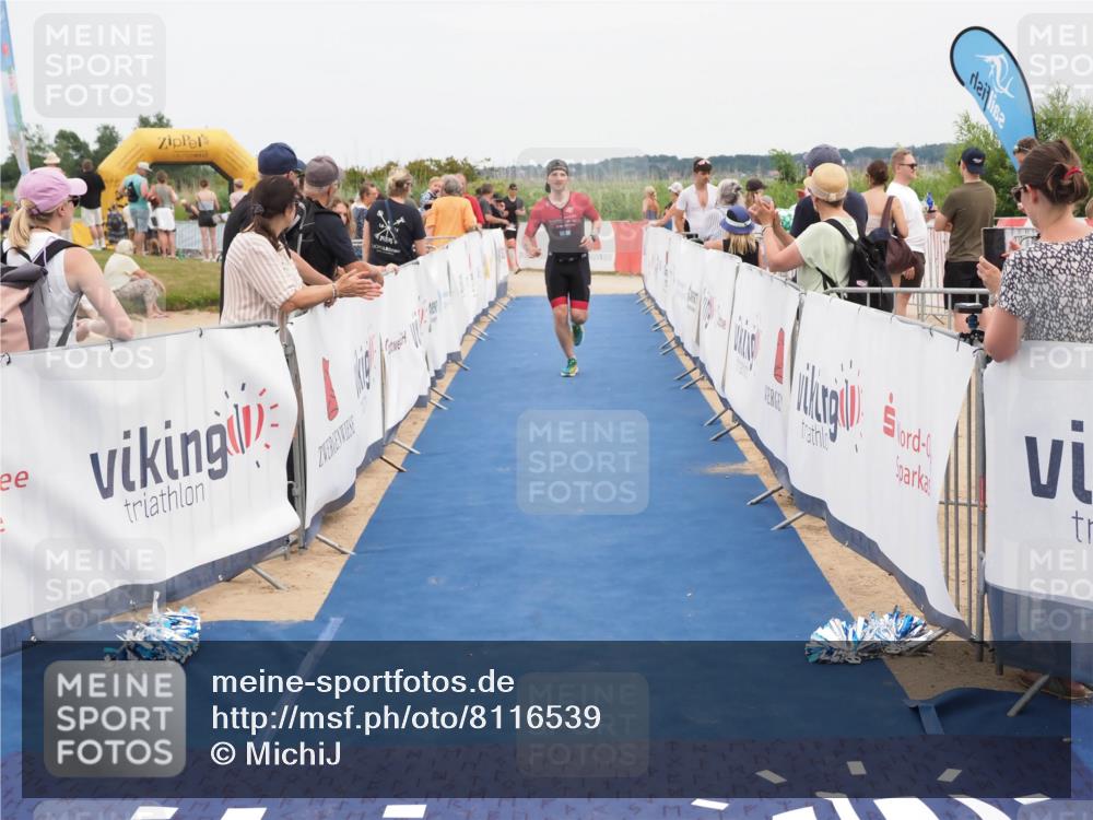22.06.2025 - Viking Triathlon MichiJ http://msf.ph/oto/8116539 22.06.2025 15:06:57 Ziel 429 meine-sportfotos.de
