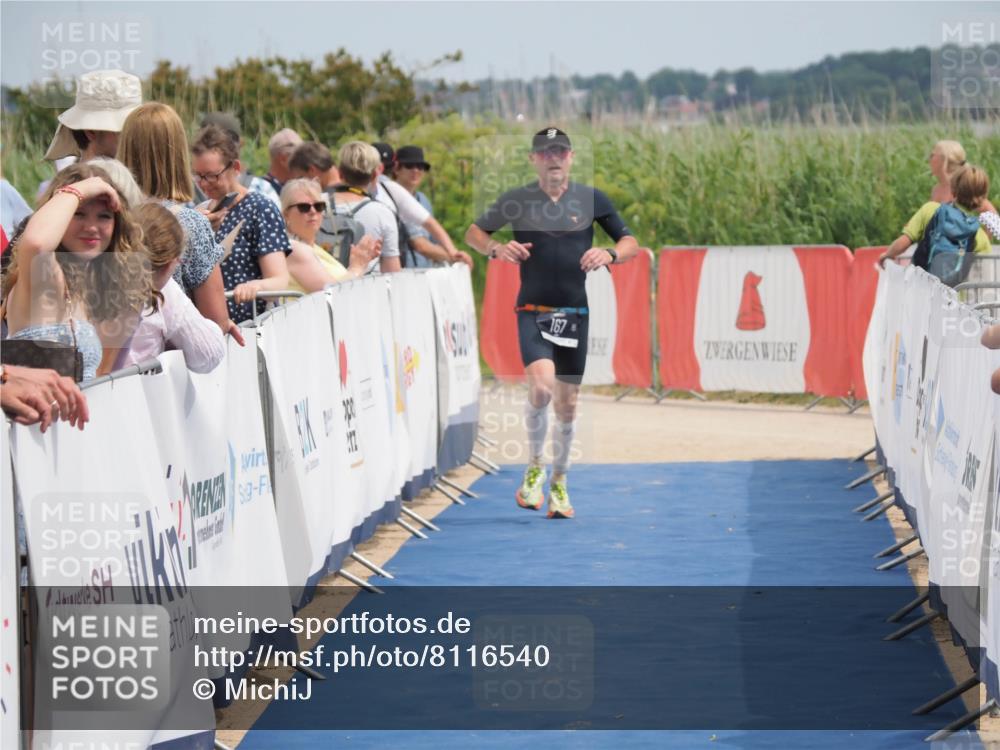 22.06.2025 - Viking Triathlon MichiJ http://msf.ph/oto/8116540 22.06.2025 14:56:14 Ziel 167 meine-sportfotos.de