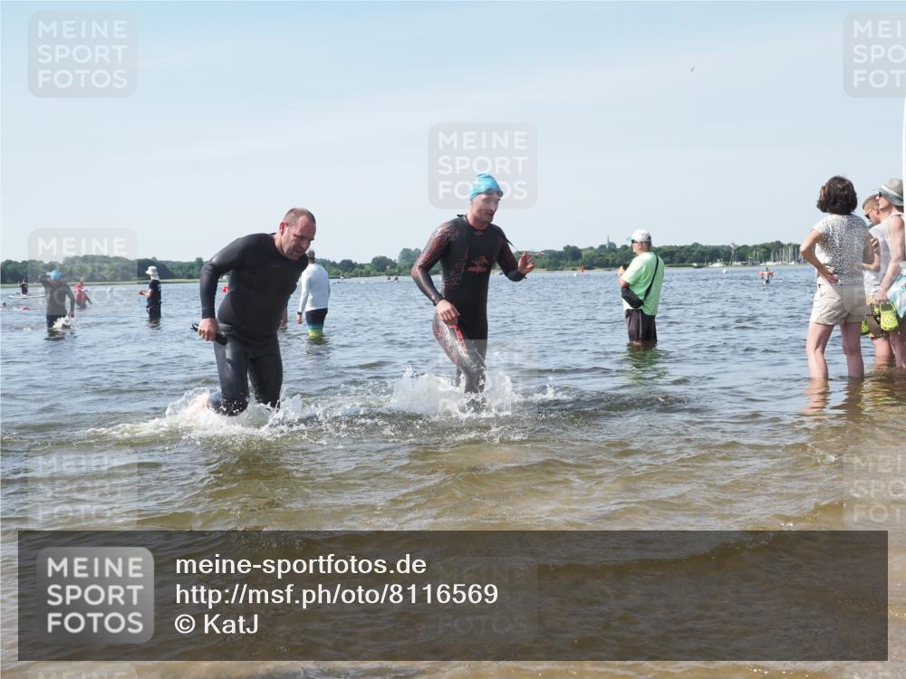 22.06.2025 - Viking Triathlon KatJ http://msf.ph/oto/8116569 22.06.2025 10:43:36 Schwimmen 257, 410, 480, 501, 531, 620 meine-sportfotos.de