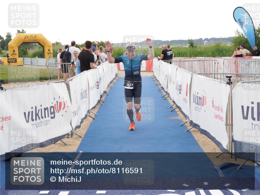 22.06.2025 - Viking Triathlon MichiJ http://msf.ph/oto/8116591 22.06.2025 16:27:23 Ziel 308, 363 meine-sportfotos.de