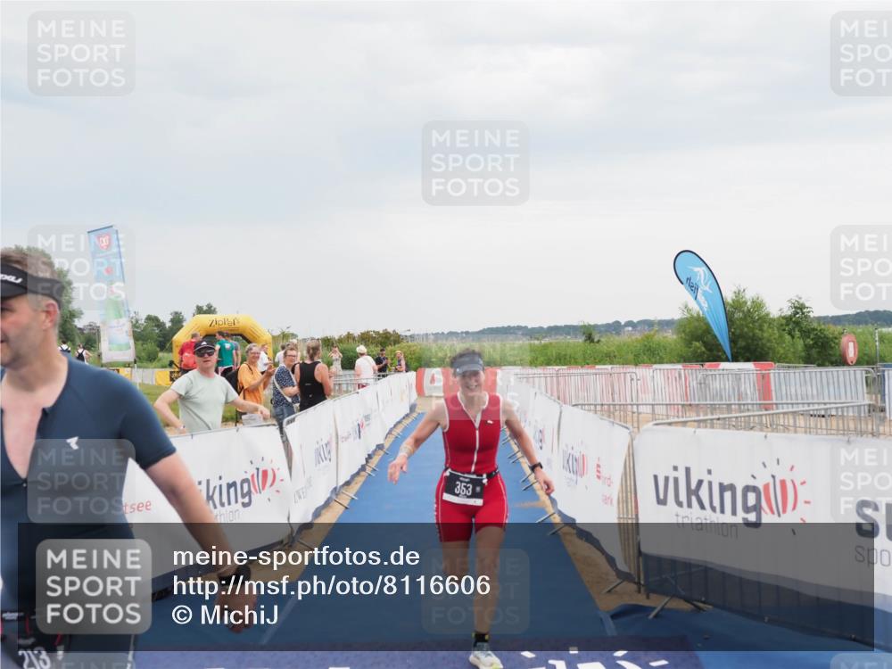 22.06.2025 - Viking Triathlon MichiJ http://msf.ph/oto/8116606 22.06.2025 16:50:57 Ziel 213, 353 meine-sportfotos.de