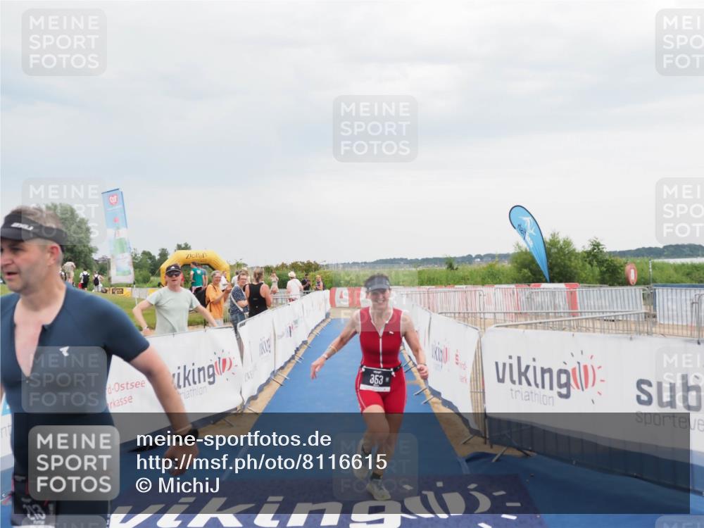 22.06.2025 - Viking Triathlon MichiJ http://msf.ph/oto/8116615 22.06.2025 16:50:57 Ziel 213, 353 meine-sportfotos.de