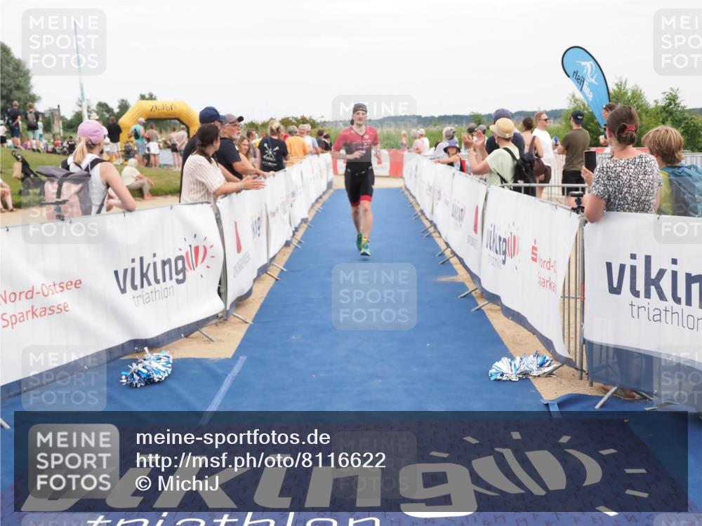 22.06.2025 - Viking Triathlon MichiJ http://msf.ph/oto/8116622 22.06.2025 15:06:58 Ziel 429 meine-sportfotos.de