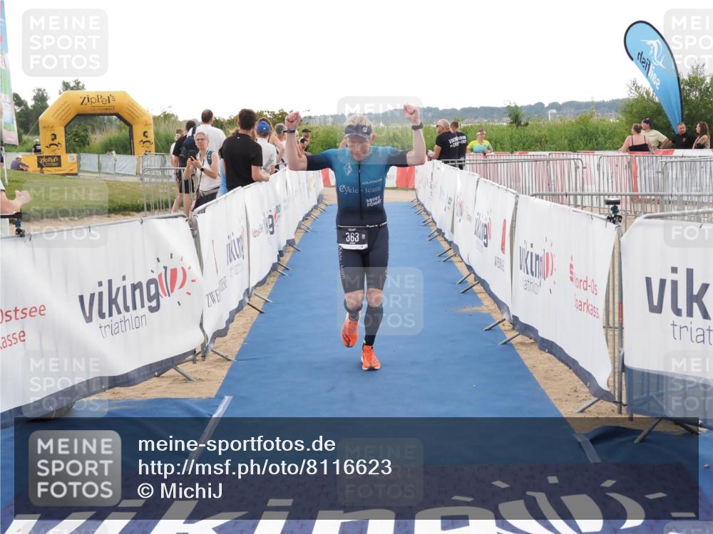 22.06.2025 - Viking Triathlon MichiJ http://msf.ph/oto/8116623 22.06.2025 16:27:23 Ziel 308, 363 meine-sportfotos.de