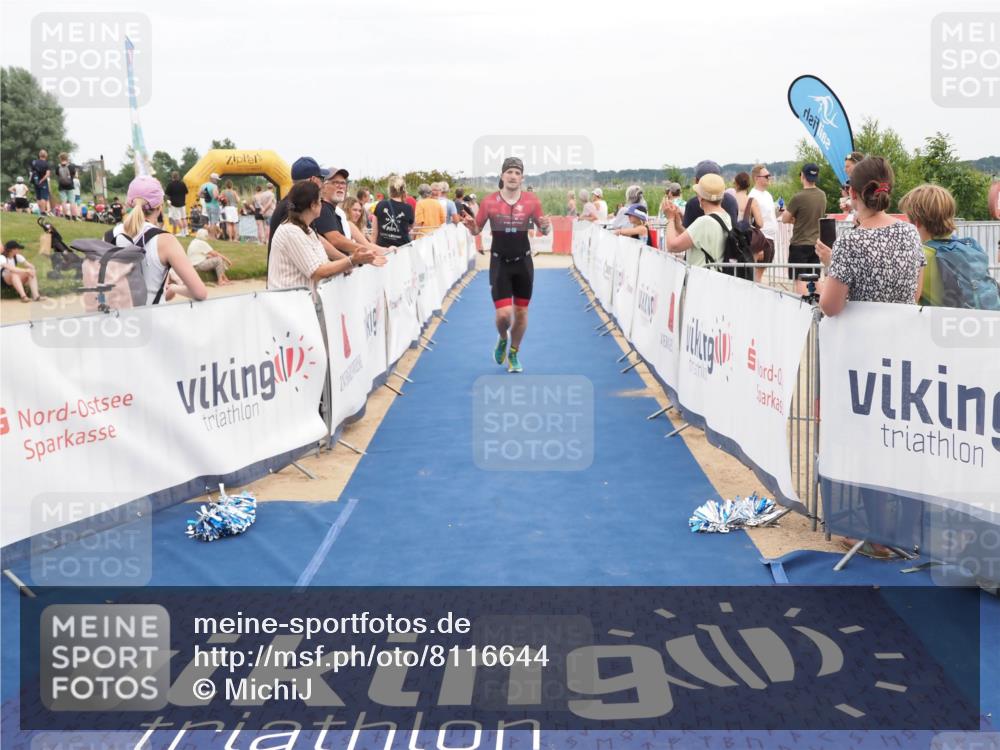 22.06.2025 - Viking Triathlon MichiJ http://msf.ph/oto/8116644 22.06.2025 15:06:58 Ziel 429 meine-sportfotos.de