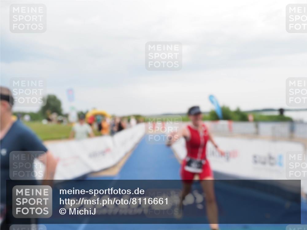 22.06.2025 - Viking Triathlon MichiJ http://msf.ph/oto/8116661 22.06.2025 16:50:58 Ziel 213, 353 meine-sportfotos.de