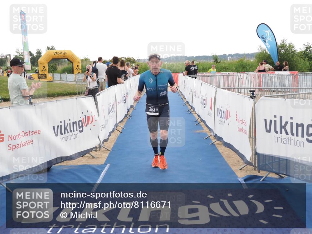 22.06.2025 - Viking Triathlon MichiJ http://msf.ph/oto/8116671 22.06.2025 16:27:24 Ziel 308, 363 meine-sportfotos.de