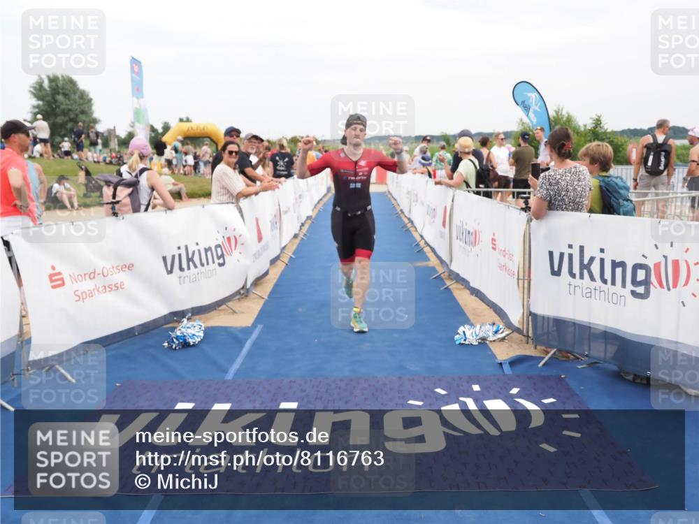 22.06.2025 - Viking Triathlon MichiJ http://msf.ph/oto/8116763 22.06.2025 15:07:00 Ziel 117, 429 meine-sportfotos.de