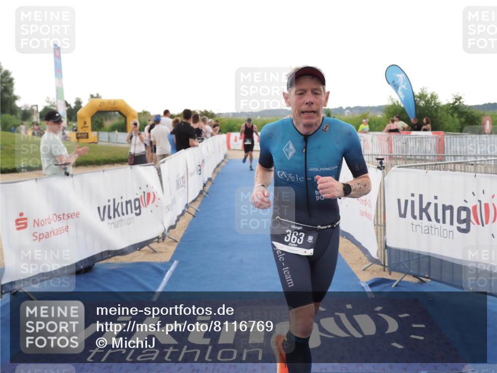22.06.2025 - Viking Triathlon MichiJ http://msf.ph/oto/8116769 22.06.2025 16:27:25 Ziel 308, 363 meine-sportfotos.de