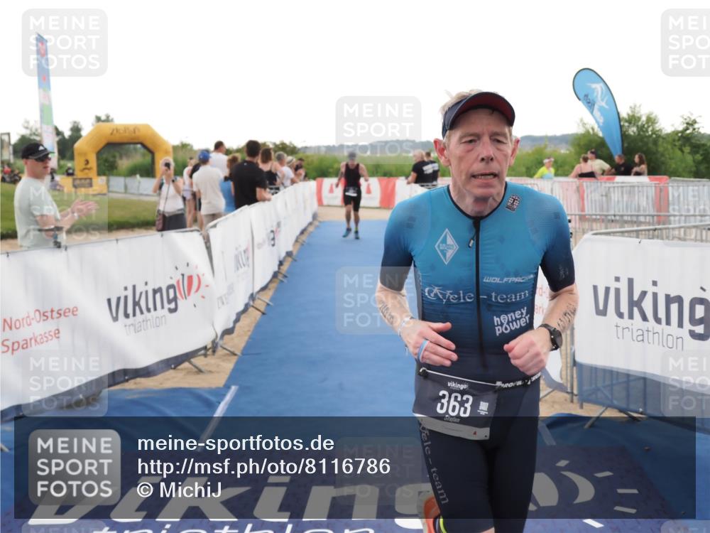 22.06.2025 - Viking Triathlon MichiJ http://msf.ph/oto/8116786 22.06.2025 16:27:25 Ziel 308, 363 meine-sportfotos.de