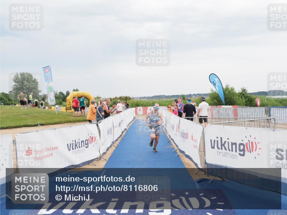 22.06.2025 - Viking Triathlon MichiJ http://msf.ph/oto/8116806 22.06.2025 16:51:56 Ziel 192 meine-sportfotos.de