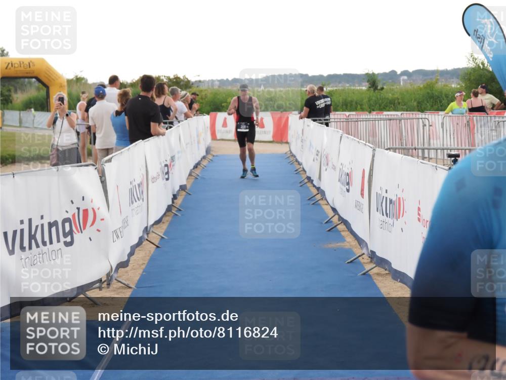 22.06.2025 - Viking Triathlon MichiJ http://msf.ph/oto/8116824 22.06.2025 16:27:26 Ziel 308, 363 meine-sportfotos.de