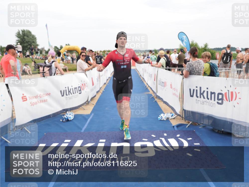22.06.2025 - Viking Triathlon MichiJ http://msf.ph/oto/8116825 22.06.2025 15:07:00 Ziel 117, 429 meine-sportfotos.de