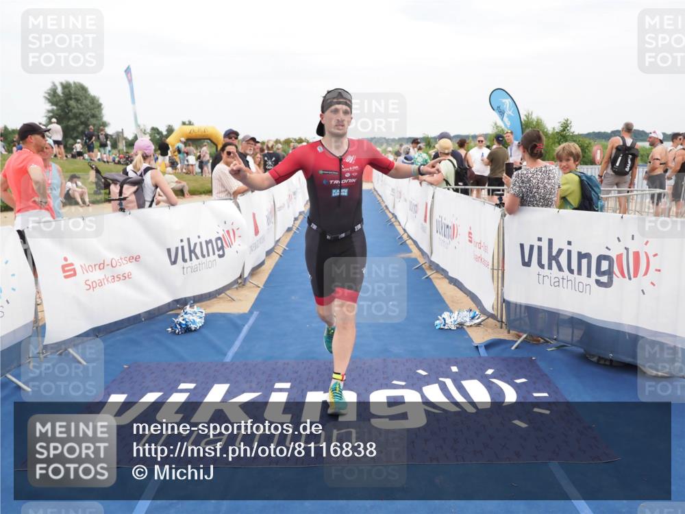22.06.2025 - Viking Triathlon MichiJ http://msf.ph/oto/8116838 22.06.2025 15:07:00 Ziel 117, 429 meine-sportfotos.de