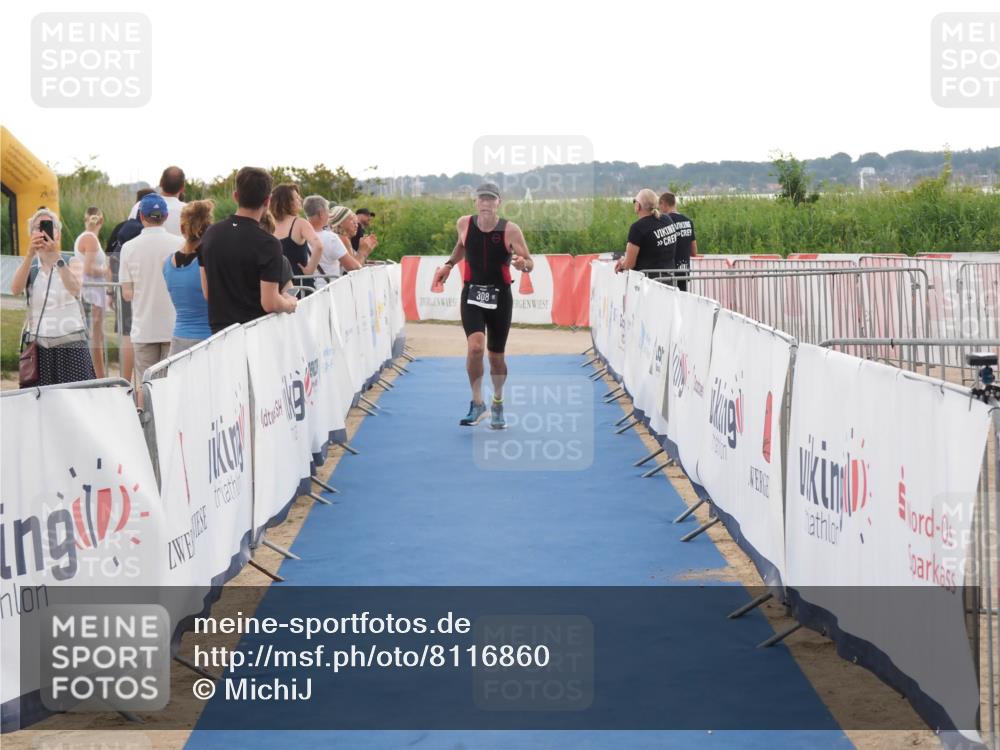 22.06.2025 - Viking Triathlon MichiJ http://msf.ph/oto/8116860 22.06.2025 16:27:26 Ziel 308, 363 meine-sportfotos.de
