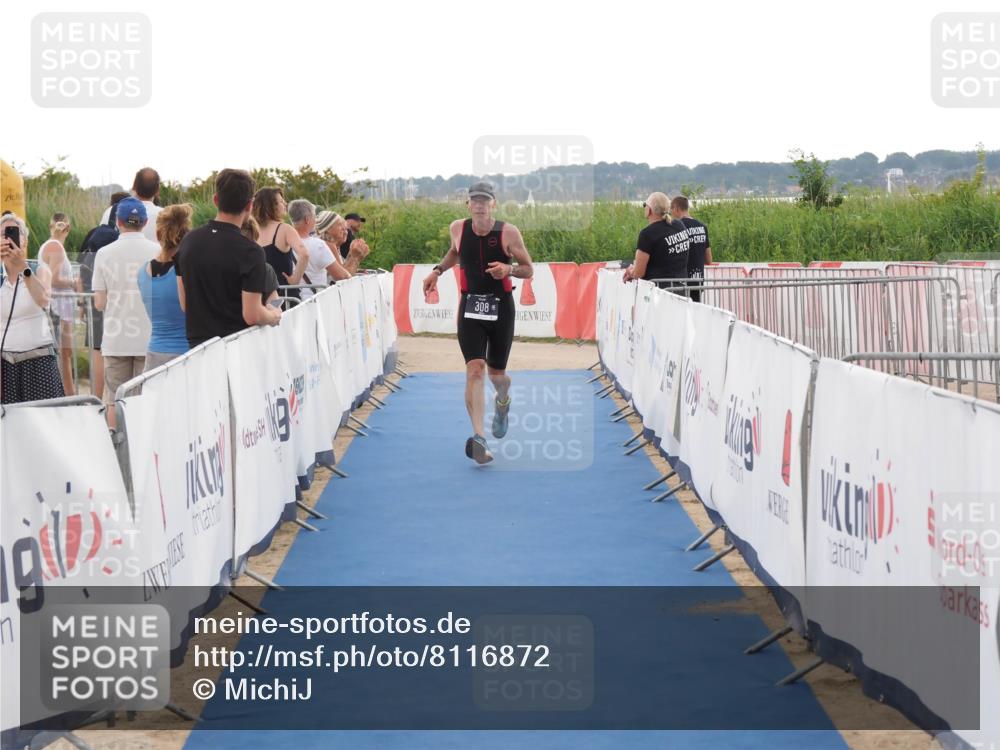 22.06.2025 - Viking Triathlon MichiJ http://msf.ph/oto/8116872 22.06.2025 16:27:26 Ziel 308, 363 meine-sportfotos.de