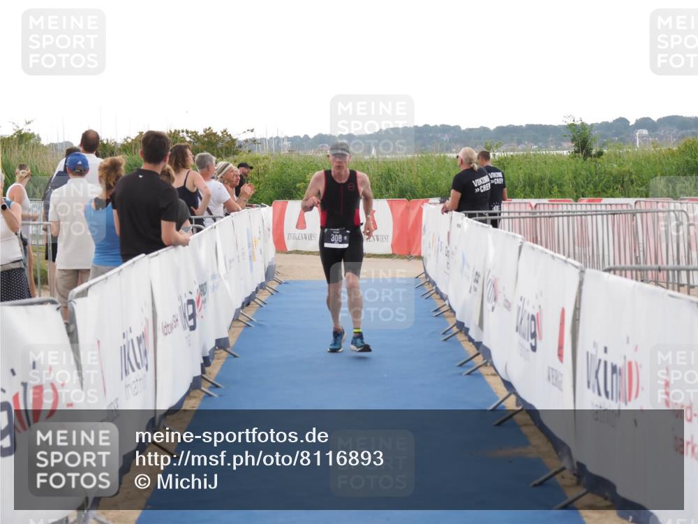 22.06.2025 - Viking Triathlon MichiJ http://msf.ph/oto/8116893 22.06.2025 16:27:26 Ziel 308, 363 meine-sportfotos.de