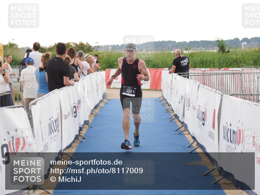 22.06.2025 - Viking Triathlon MichiJ http://msf.ph/oto/8117009 22.06.2025 16:27:27 Ziel 308, 363 meine-sportfotos.de