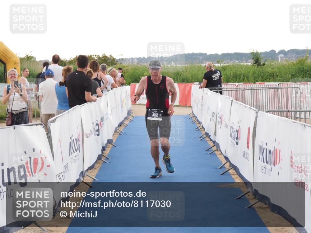 22.06.2025 - Viking Triathlon MichiJ http://msf.ph/oto/8117030 22.06.2025 16:27:28 Ziel 308, 363 meine-sportfotos.de