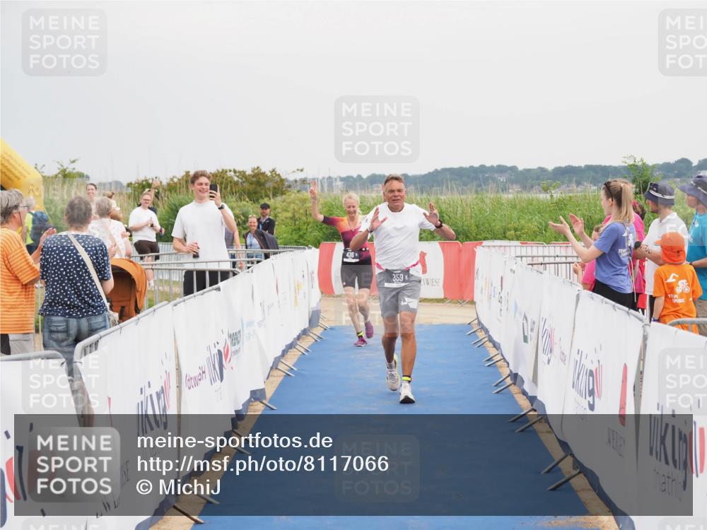 22.06.2025 - Viking Triathlon MichiJ http://msf.ph/oto/8117066 22.06.2025 16:53:32 Ziel 359, 436 meine-sportfotos.de
