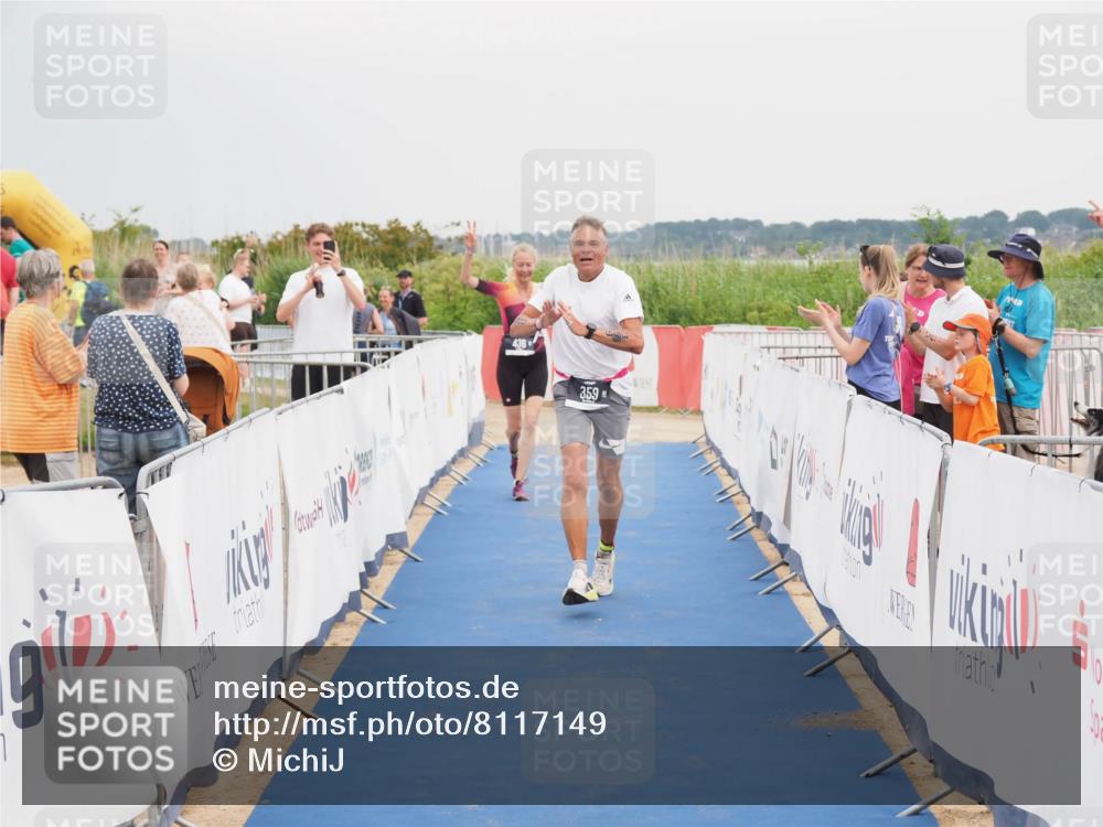 22.06.2025 - Viking Triathlon MichiJ http://msf.ph/oto/8117149 22.06.2025 16:53:33 Ziel 359, 436 meine-sportfotos.de