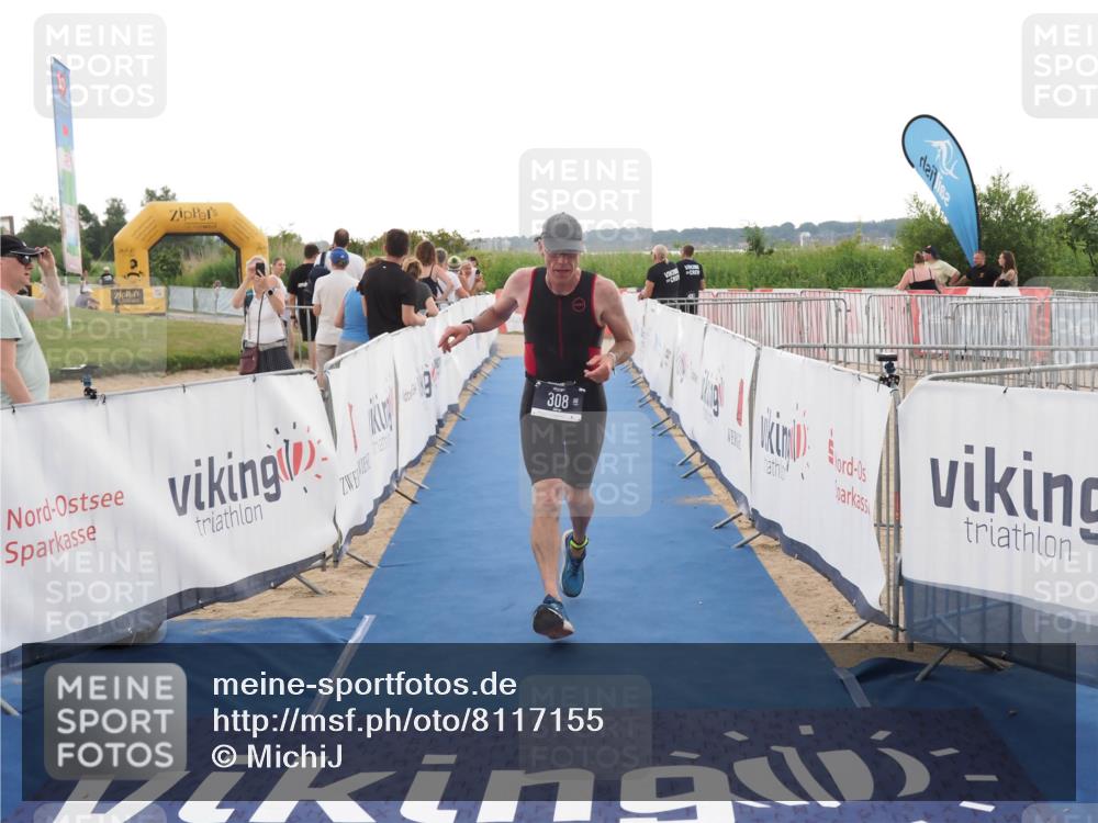 22.06.2025 - Viking Triathlon MichiJ http://msf.ph/oto/8117155 22.06.2025 16:27:29 Ziel 308 meine-sportfotos.de