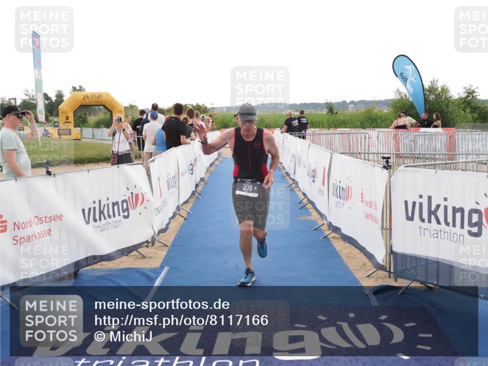 22.06.2025 - Viking Triathlon MichiJ http://msf.ph/oto/8117166 22.06.2025 16:27:29 Ziel 308 meine-sportfotos.de