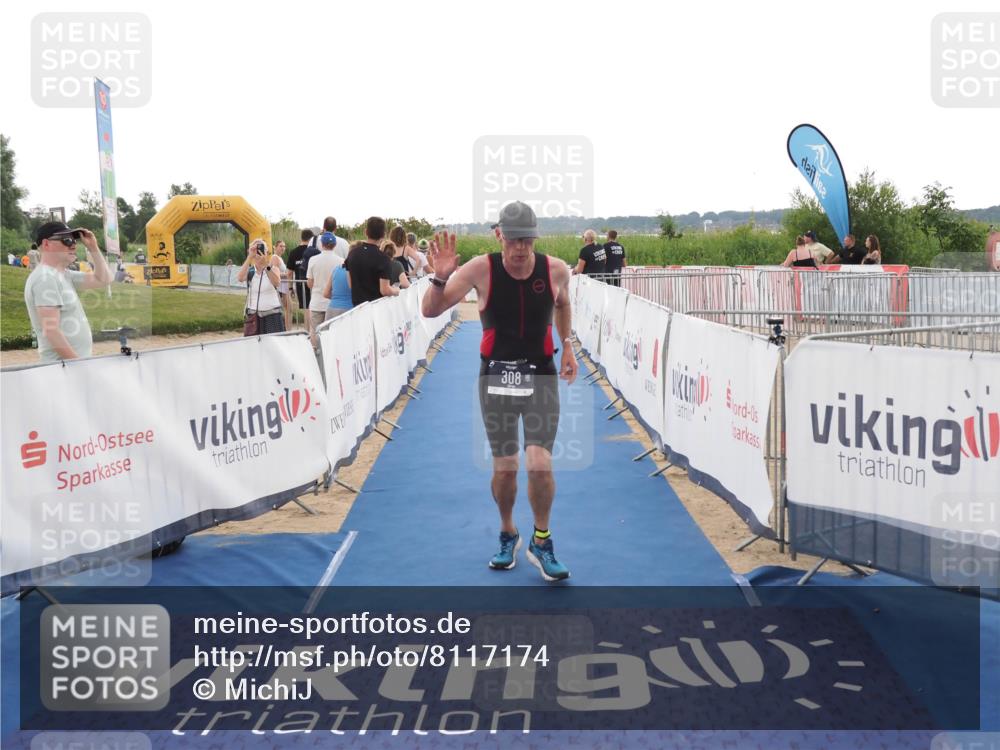 22.06.2025 - Viking Triathlon MichiJ http://msf.ph/oto/8117174 22.06.2025 16:27:29 Ziel 308 meine-sportfotos.de